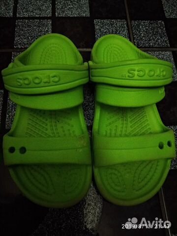 Сандали crocs