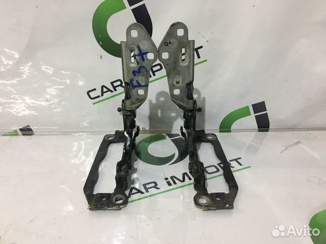 Мерседес w204 Петля капота левая 204 Мерседес w204 Петля капота левая 204