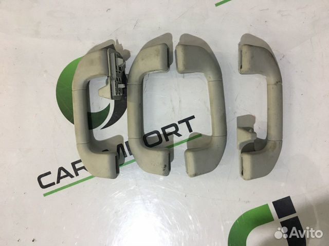 Мерседес w204 Ручка потолочная передняя левая 204 Мерседес w204 Ручка потолочная передняя левая 204