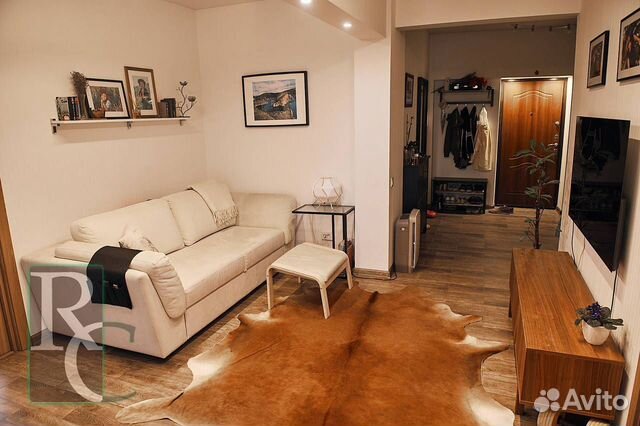 2-к квартира, 87 м², 1/9 эт.