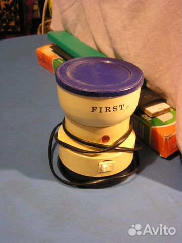 Немецкий измельчитель трав, крупы, кофе