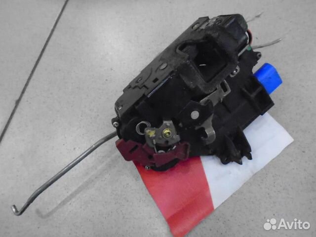 Замок двери Ауди А8 D3 2002-2010 передней правой