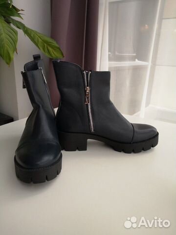 Новые ботинки демисезонные 39 р