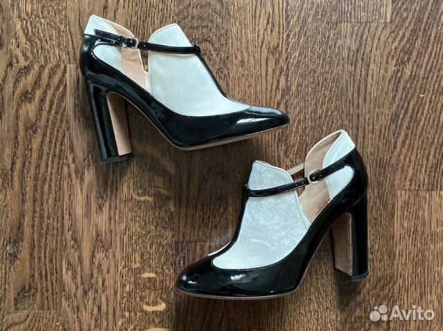 Лаковые туфли Valentino Лаковые туфли Valentino