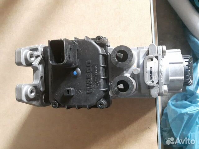Кран тормозной главный Wabco 4800030470 Кран тормозной главный Wabco 4800030470