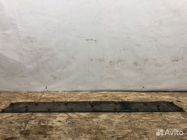 Накладка подножки правая Lexus GX 2009-2019г