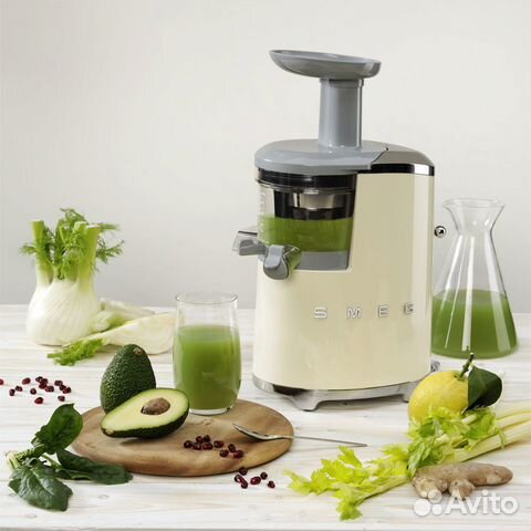 Smeg Соковыжималка шнековая
