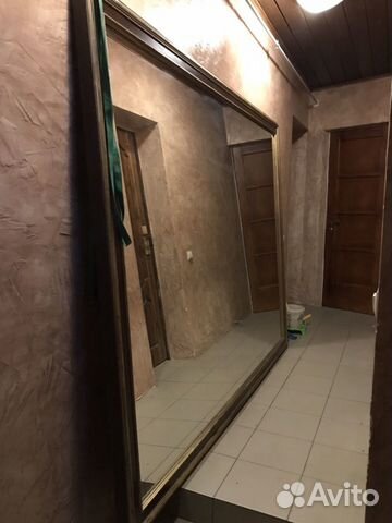 Продаётся большое старинное зеркало