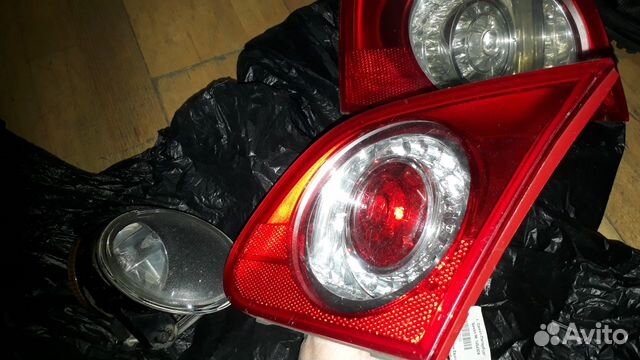 Задние фонари и противотуманка на пассат б6