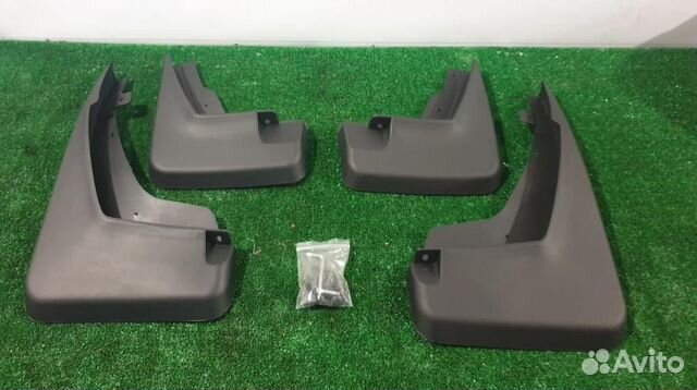 Брызговик задний правый Freelander 2 Freelander 2 Брызговик задний правый Freelander 2 Freelander 2