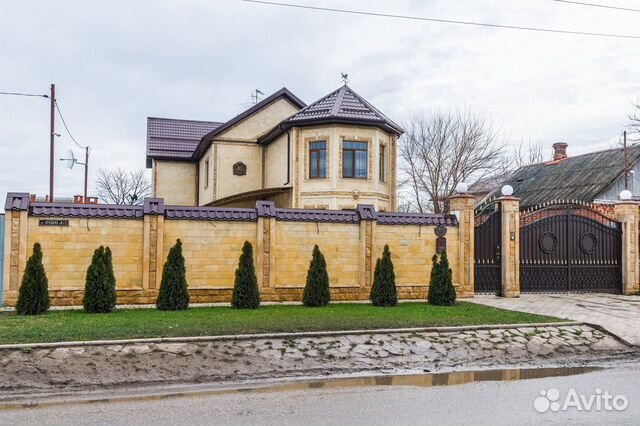 Дом 255 м² на участке 7 сот.