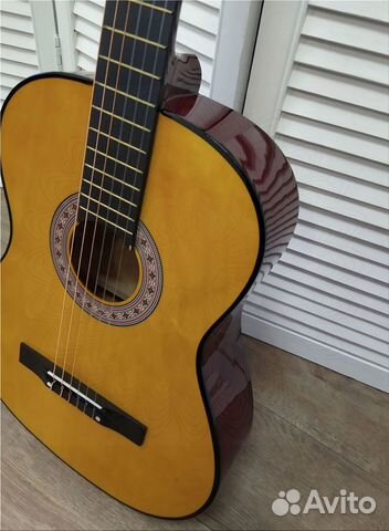 Гитара новая