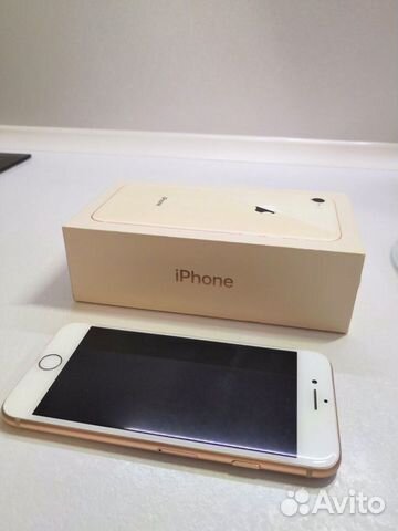 Телефон iPhone 8