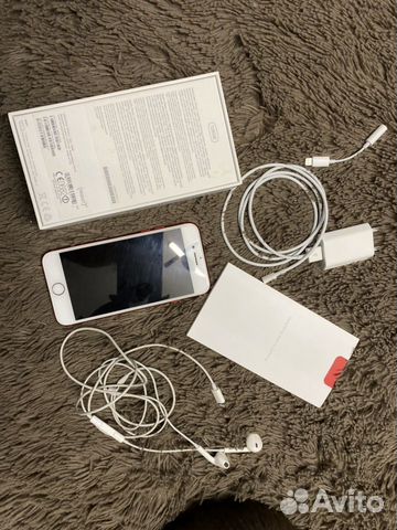 Телефон iPhone 7