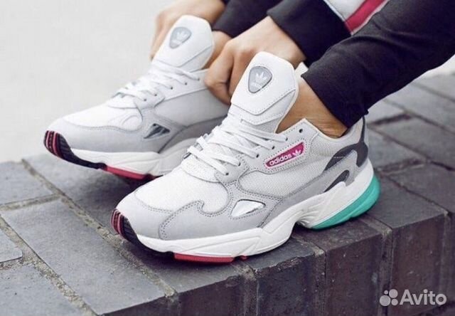 Кроссовки Adidas Falcon Кроссовки Adidas Falcon