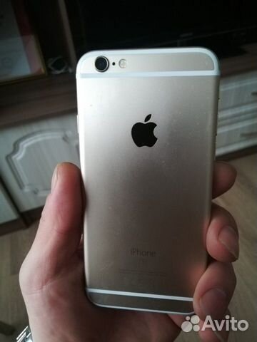 Телефон iPhone 6S