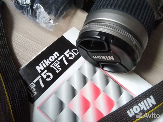 Пленочный фотоаппарат Nikon F75 Пленочный фотоаппарат Nikon F75
