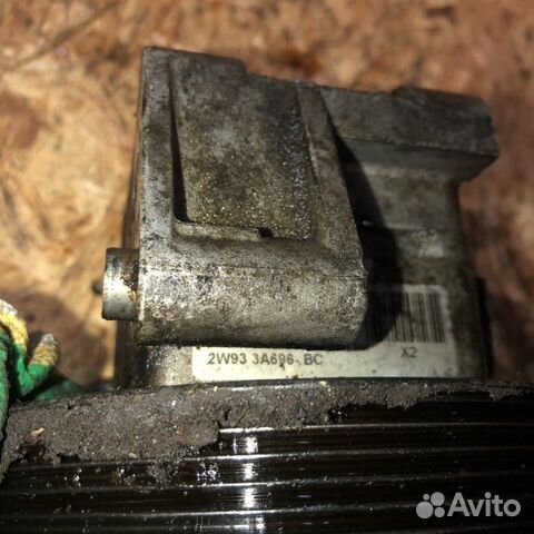 Насос гидроусилителя руля (гур) на Jaguar XF Насос гидроусилителя руля (гур) на Jaguar XF