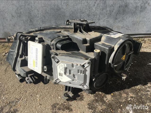 Фара передняя правая Audi A4 B8 2008-2011 Фара передняя правая Audi A4 B8 2008-2011