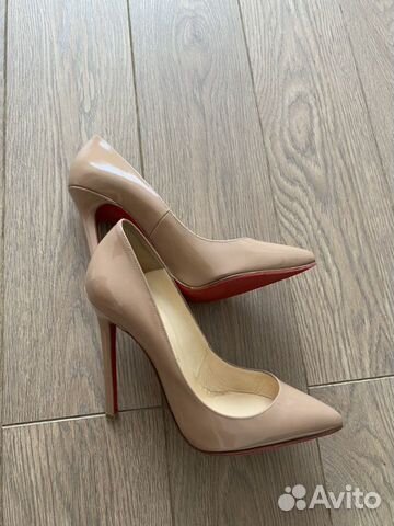 Классические телесные лодочки Christian Louboutin