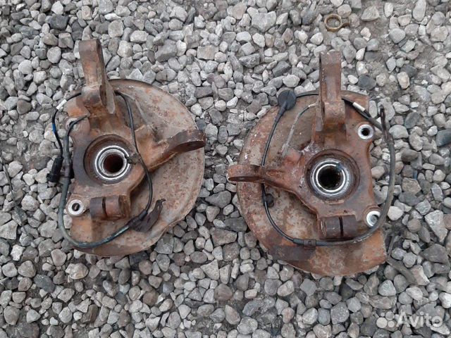 Кулак поворотный Мицубиси Аутлендер XL 3.0i в сбор