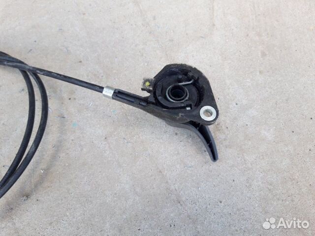 Трос капота передний Renault Megane 3 2011 Трос капота передний Renault Megane 3 2011