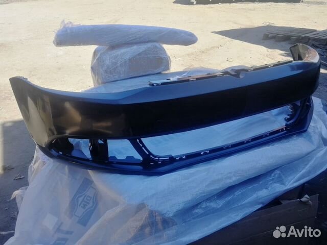 Бампер передний Volkswagen Jetta 2011 - 2015 Бампер передний Volkswagen Jetta 2011 - 2015