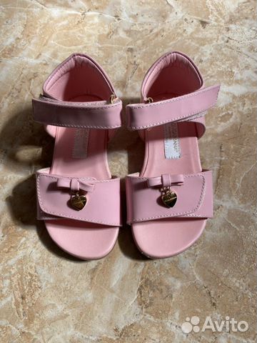 Босоножки на девочку D&G, mayoral, Armani 20-22 Босоножки на девочку D&G, mayoral, Armani 20-22