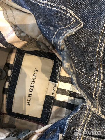 Курточка Burberry оригинальная Курточка Burberry оригинальная