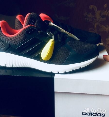 Кроссовки Adidas Оригинальные новые Кроссовки Adidas Оригинальные новые