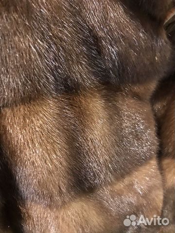 Коричневый норковый полушубок с капюшоном Коричневый норковый полушубок с капюшоном