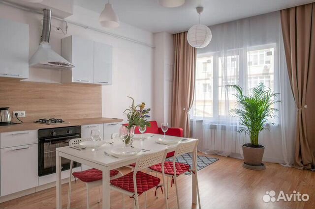 

2-к. квартира, 61 м², 1/4 эт.