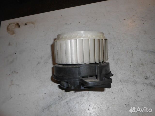 Моторчик отопителя (Audi A6, Audi A7, Audi A8) Моторчик отопителя (Audi A6, Audi A7, Audi A8)