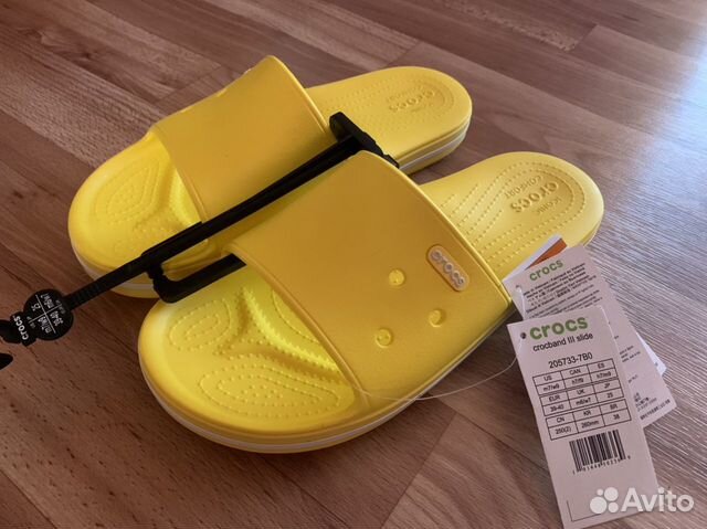 Желтые шлепанцы crocs Crocband III Slide