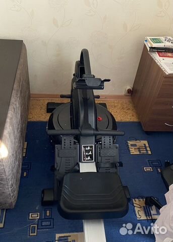 Гребной тренажер UltraGym UG-RW002
