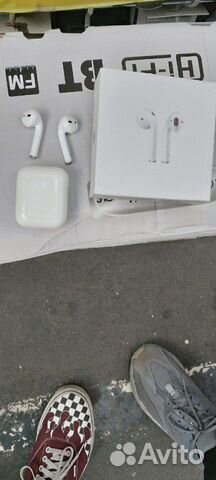 Наушники AirPods 2 оригинал(новые) Наушники AirPods 2 оригинал(новые)