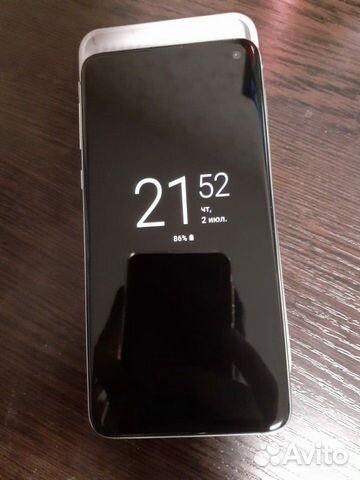 Samsung Galaxy S10E в идеальном состояни