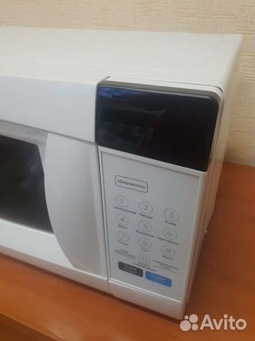 Новая свч Midea EM720CKE Новая свч Midea EM720CKE