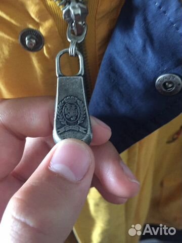 Burberry, carhartt, Tommy Hilfiger Burberry, carhartt, Tommy Hilfiger