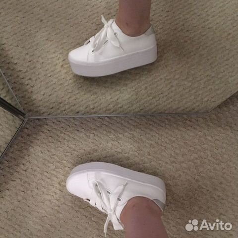 Кеды на танкетке