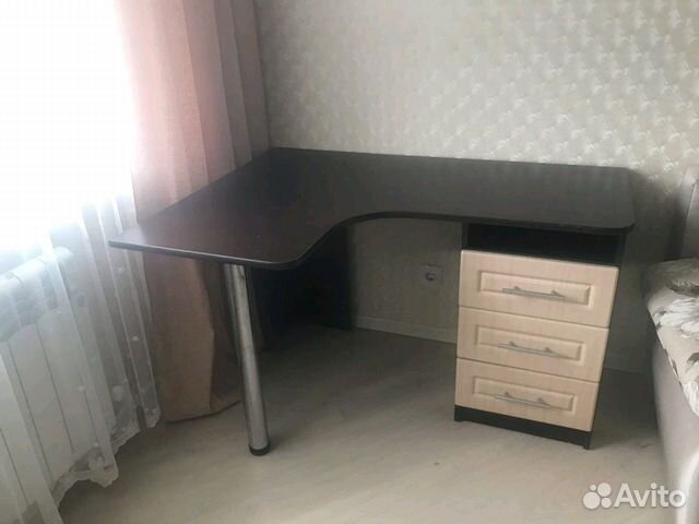 Стол письменный