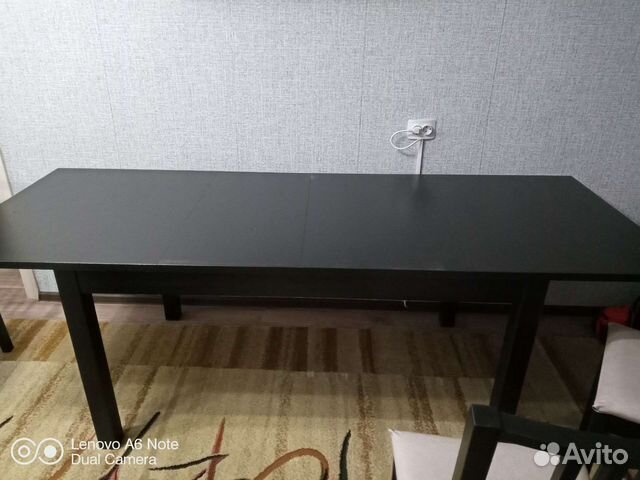 Стол и стулья