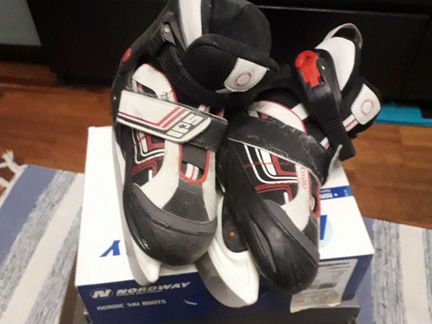 Коньки раздвижные размер 32-35