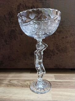 Хрустальная конфетница