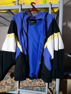 Ветровка Pull&Bear (размер М)
