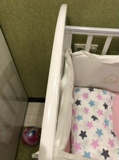 Кроватка детская из массива