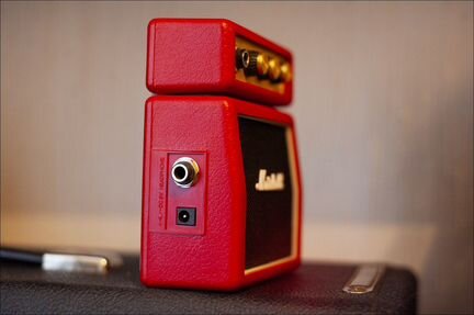 Микро комбоусилитель Marshall MS-2R