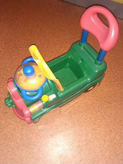 Машинка-паровозик-каталка