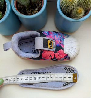 Кроссовки Adidas