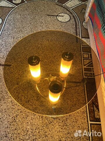 Стеклянный журнальный столик с подсветкой